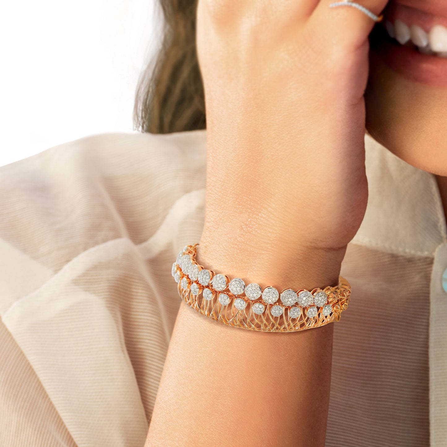 Starring You Dress Circle Diamond Bangle