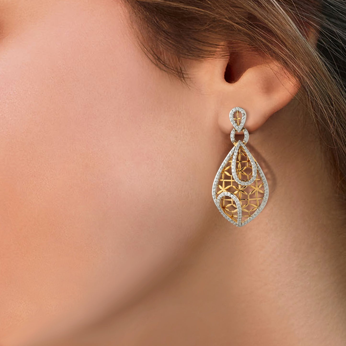 Starring You Eloquent Diamond Earrings