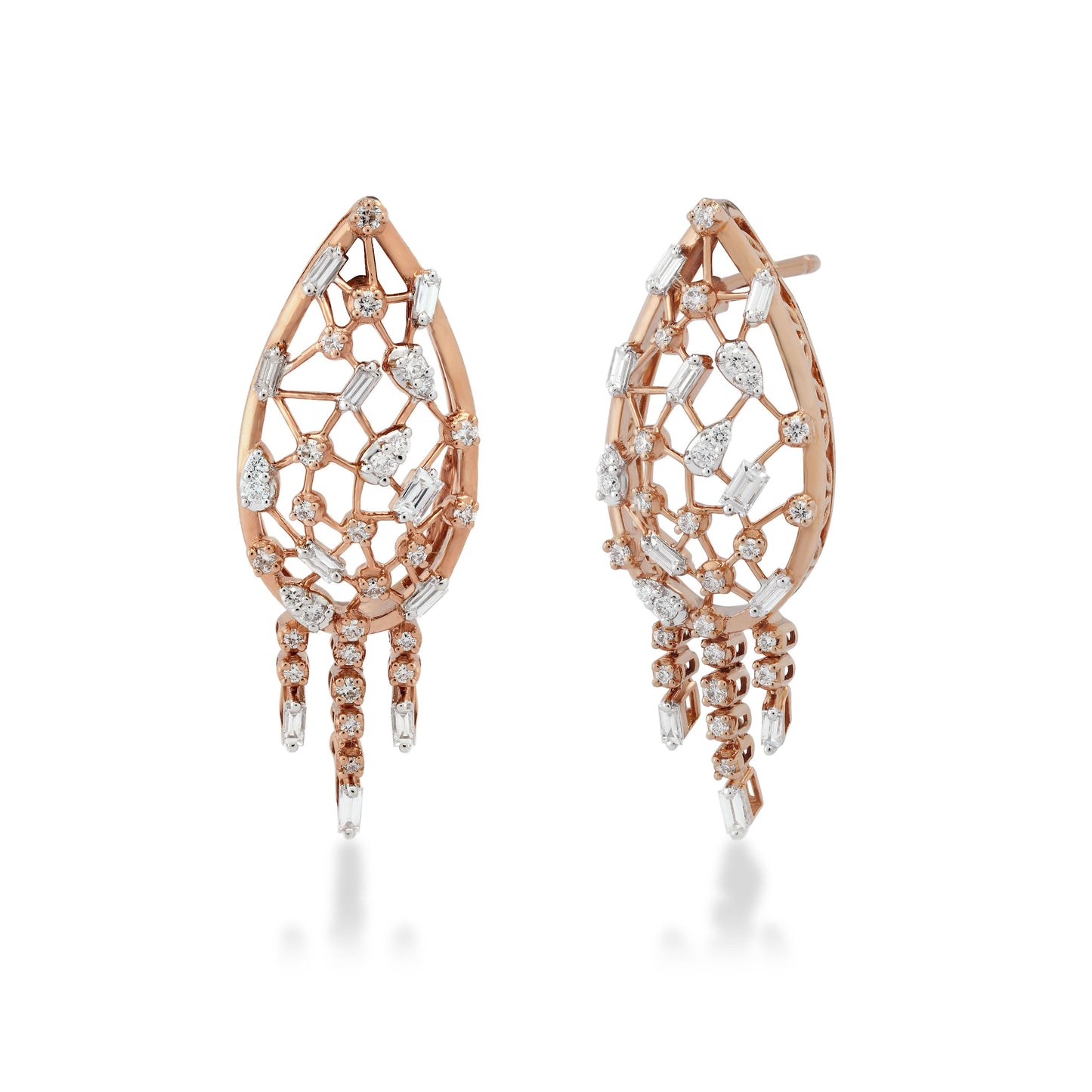 Scatter Waltz Oblique Diamond Earrings