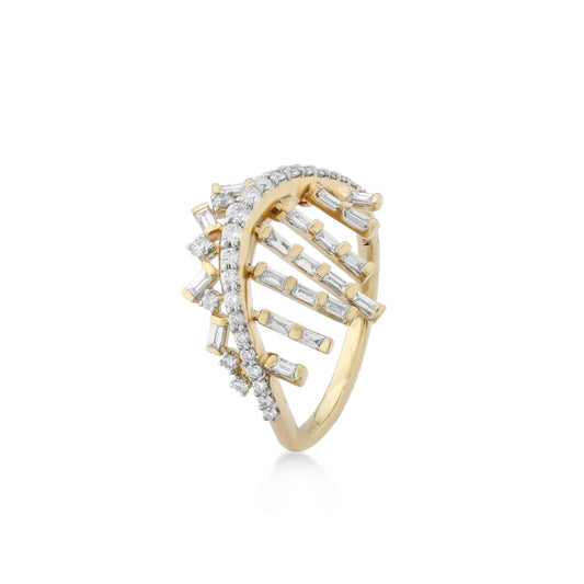 Freeflowing Rays Diamond Ring